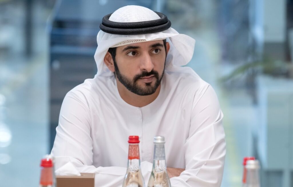 Hamdan bin Mohammed witnesses the commencement of the third batch of members of the “Dubai Future Consultants Programme”