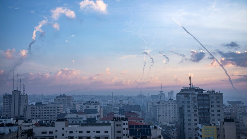 Palestinian fighters reported in Israel that rockets have been launched from Gaza |  Israeli-Palestinian Battle Information