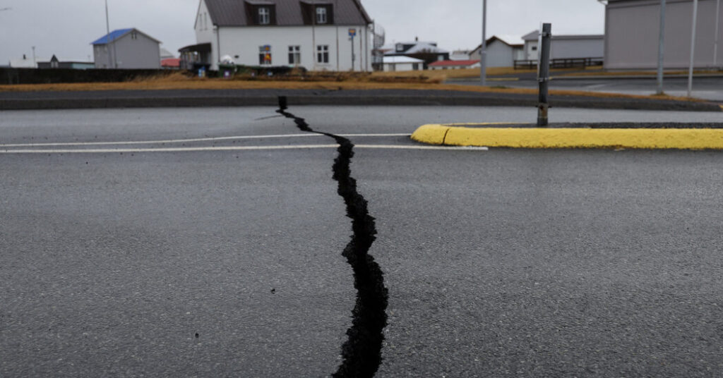 City in Iceland evacuated as a consequence of fears of volcanic eruption
