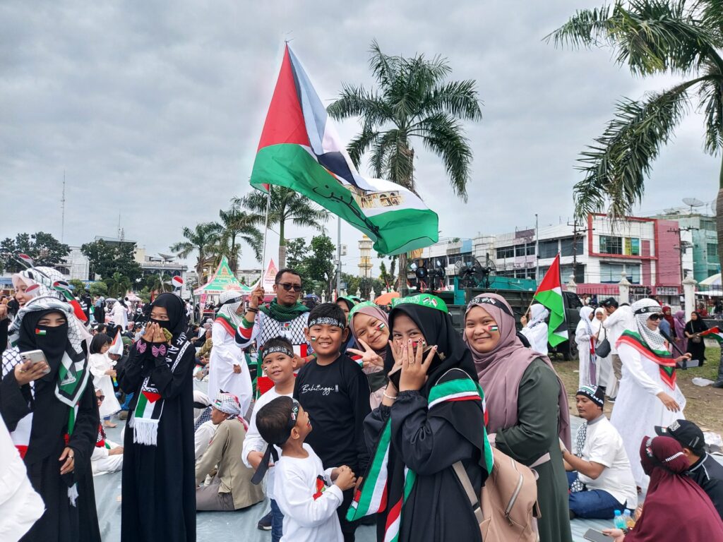 Indonesians rally in help of Palestinians in Gaza |  Israeli-Palestinian Battle Information